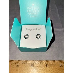 Origami Owl Round Clear Crystal Stud Earrings Silver Tone Metal HE2080